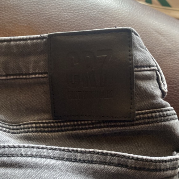 Couldn’t find the original one online - Picture 4 of 4